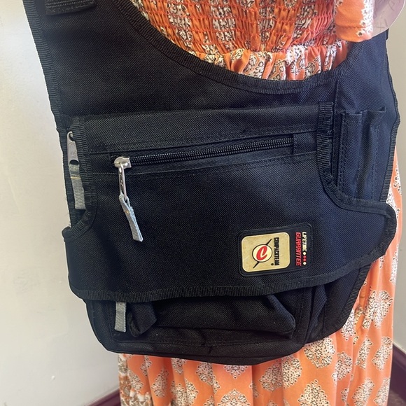 Compackteam Backpack Style#: Q01H Black - Picture 2 of 12
